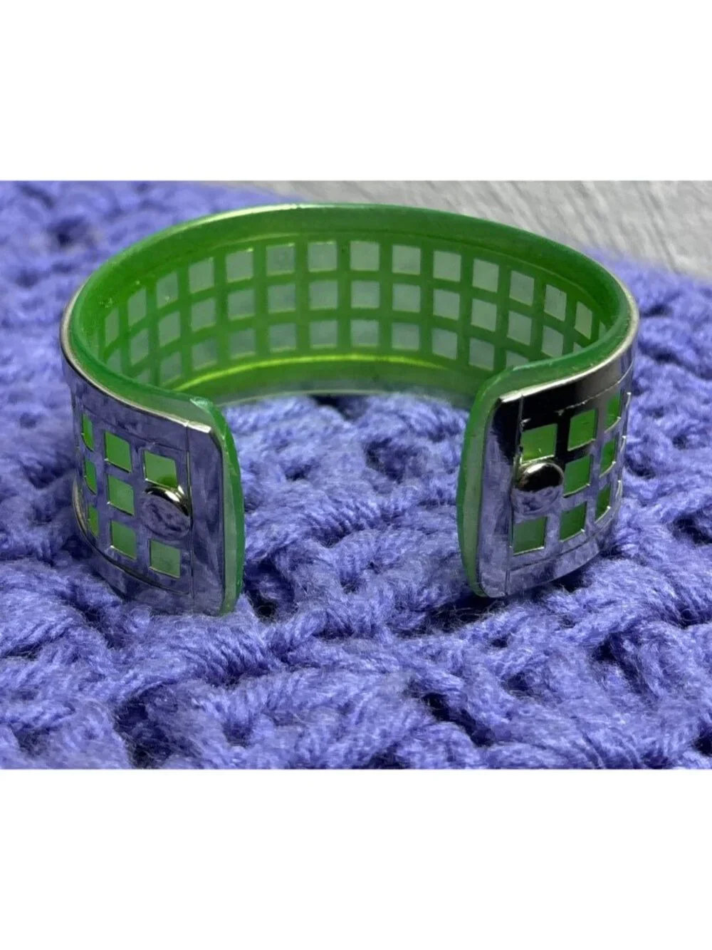 Silvertone Green Cuff Bracelet 1.25